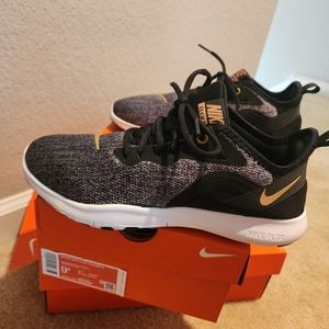Women's Nike Flex Trainer 9